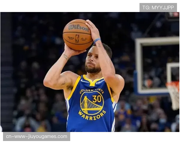 勇士胜太阳，库里和穆迪的完美配合赢得胜利，库里对于勇士